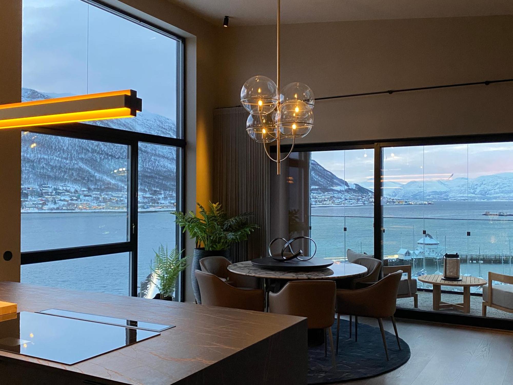 Vindlys Luxury Penthouse Apartment Тромсе Екстер'єр фото